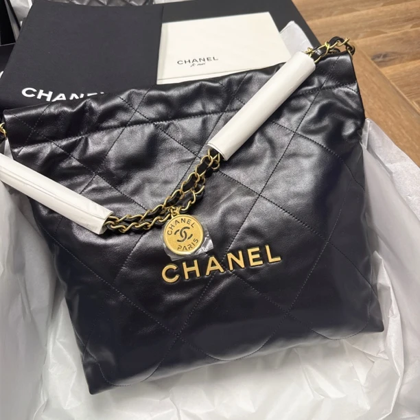 未使用 Chanel/香奈儿  澳海贝/22bag黑金小号垃圾袋