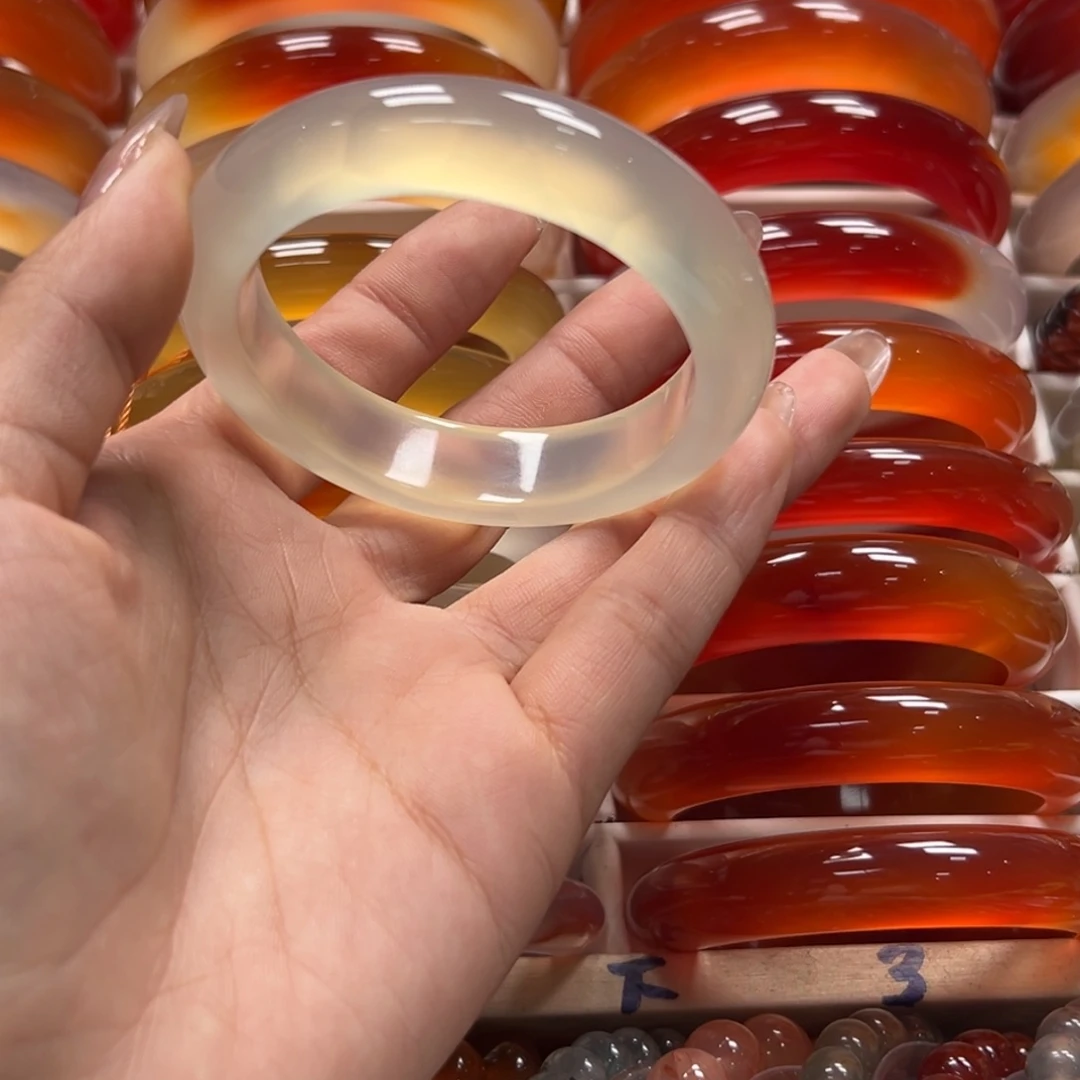 手镯玛瑙/玉髓未镶嵌?**?