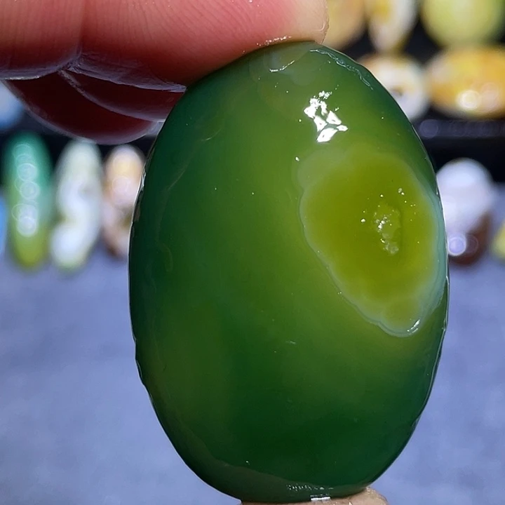 玛瑙/玉髓未镶嵌珠宝奇石