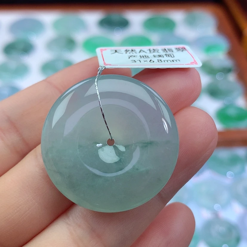 【闪购商品】翡翠吊坠(不含链)未镶嵌