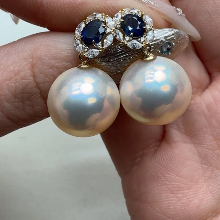 拼合珍珠（马贝珠）耳饰18K金镶嵌