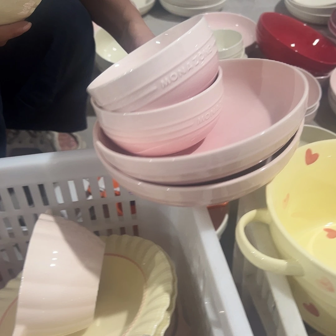 瓷片摩登粉色4件套微瑕看图