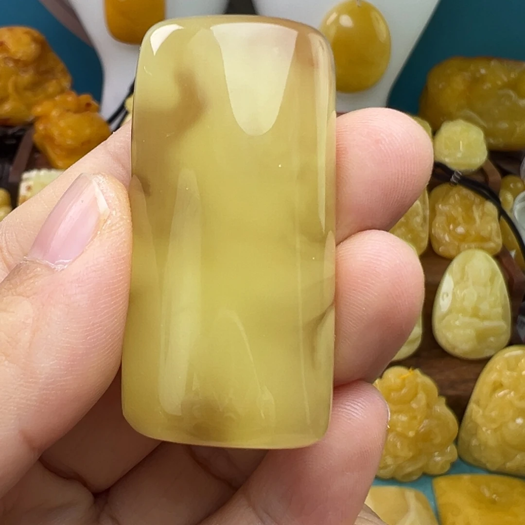 蜜蜡吊坠(不含链)未镶嵌