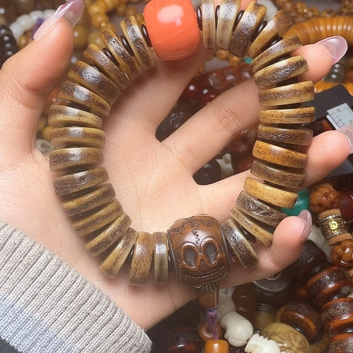 卡18牦牛骨嘎嘎手持