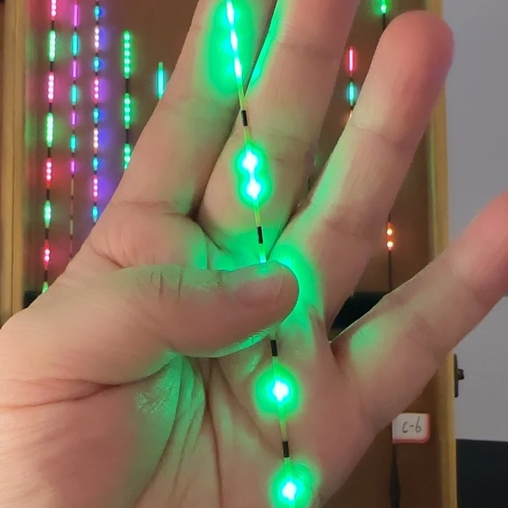 乌***云茅草322. 长20绿7变7