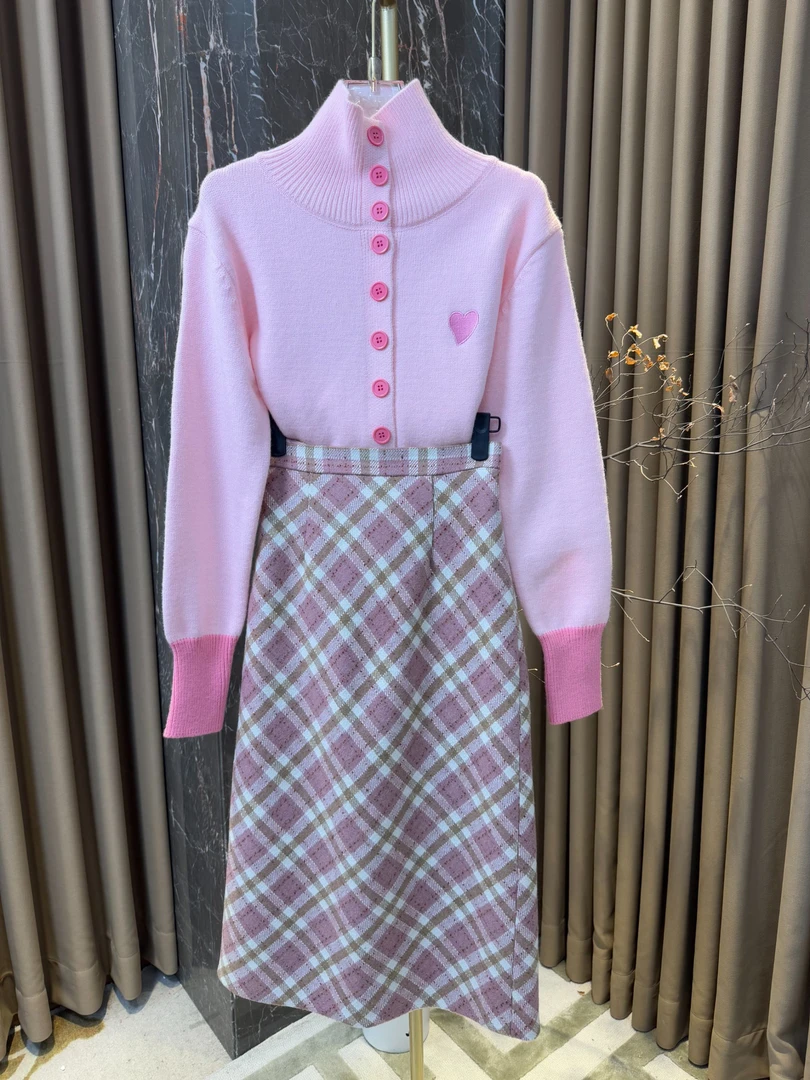 芙娜妮新款夏季裙子女款爆款2025新款高级感女装裙子F2431915B