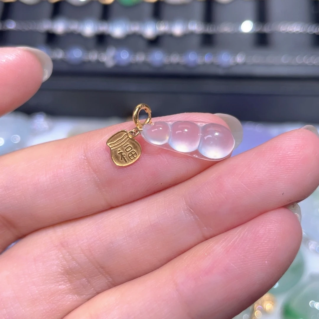 颈饰18K金镶嵌翡翠翡翠