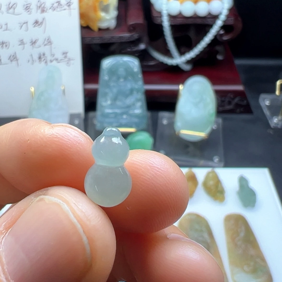 颈饰未镶嵌翡翠缅甸翡翠A货