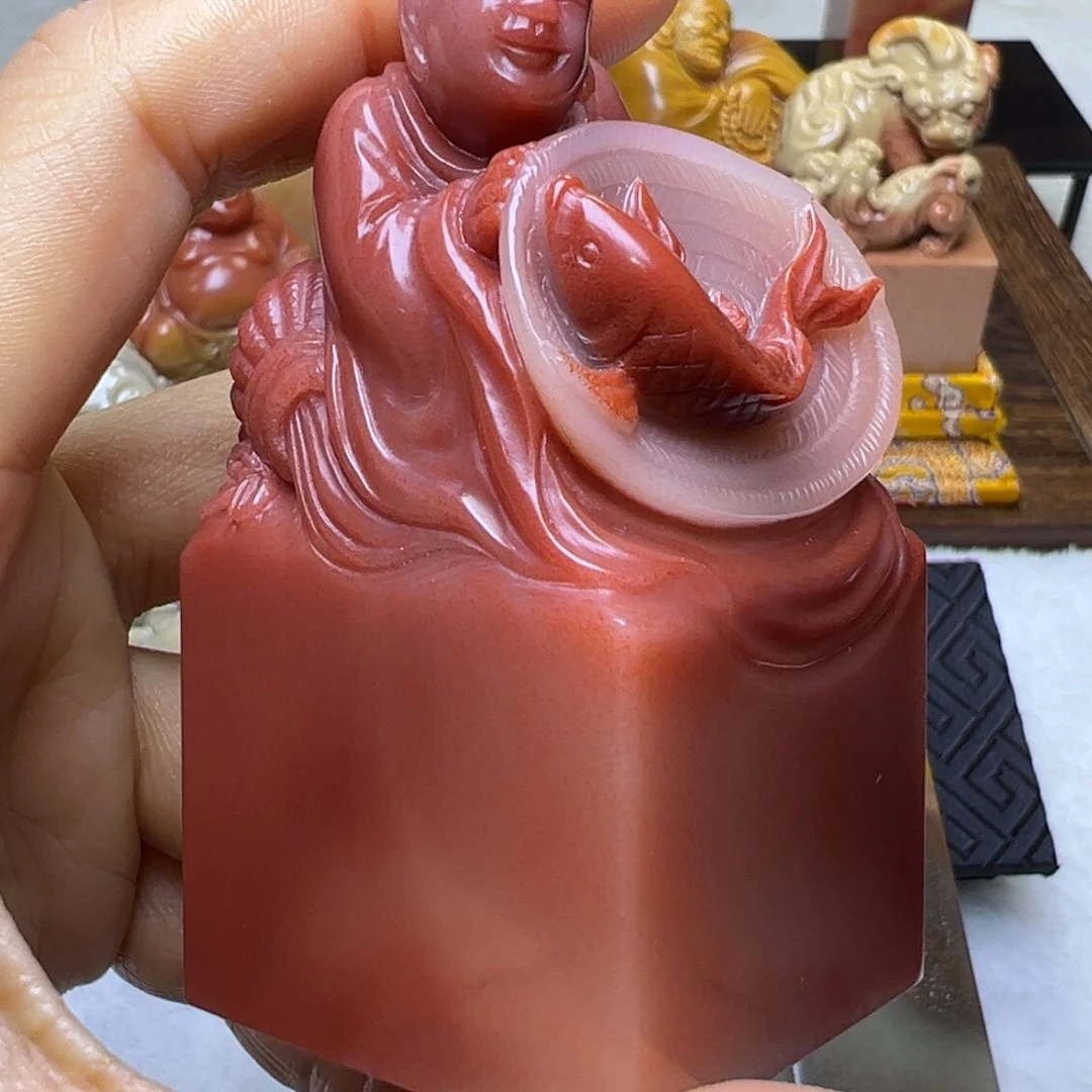 冲***逊寿山石印石年年有余