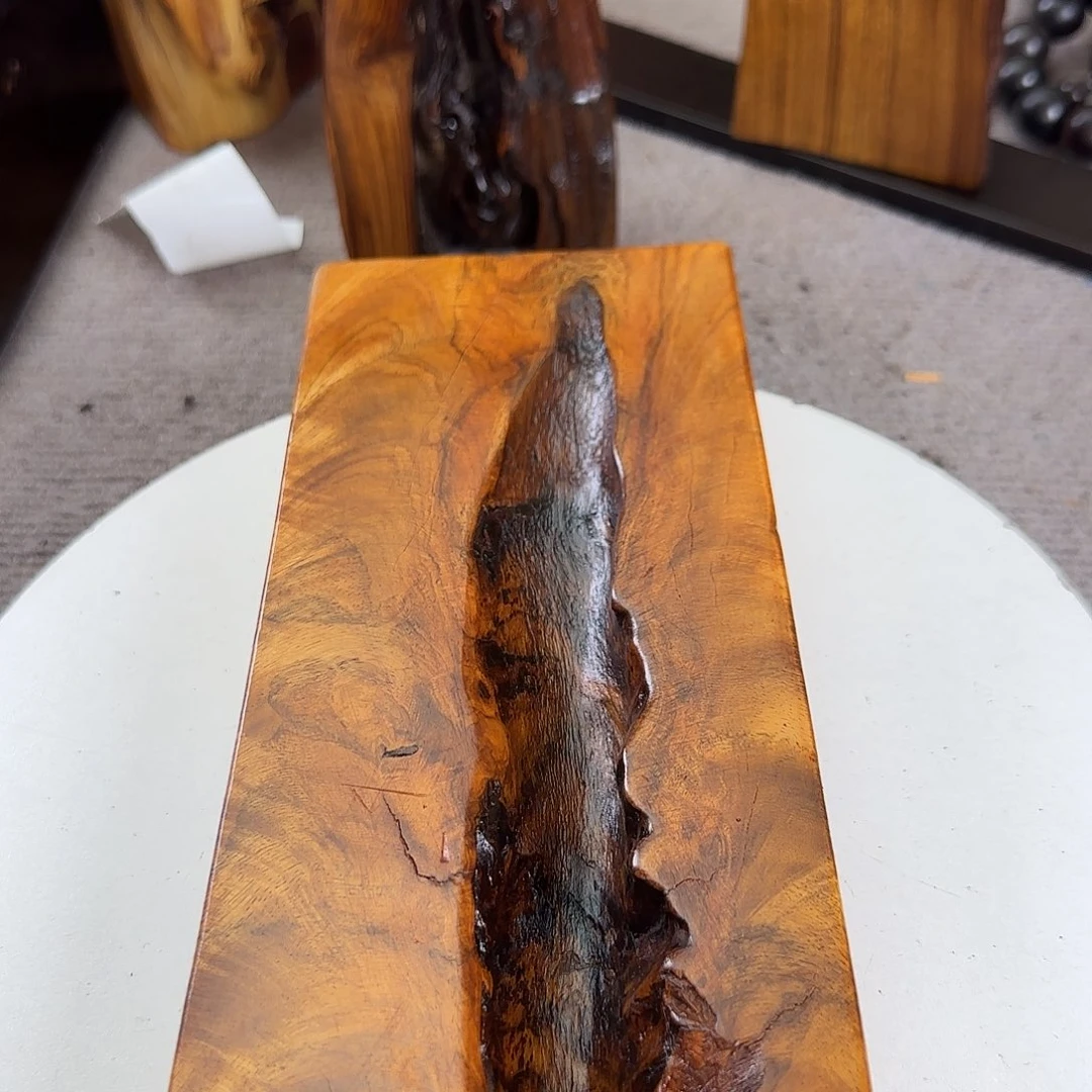 大果紫檀（缅甸花梨）显*黄