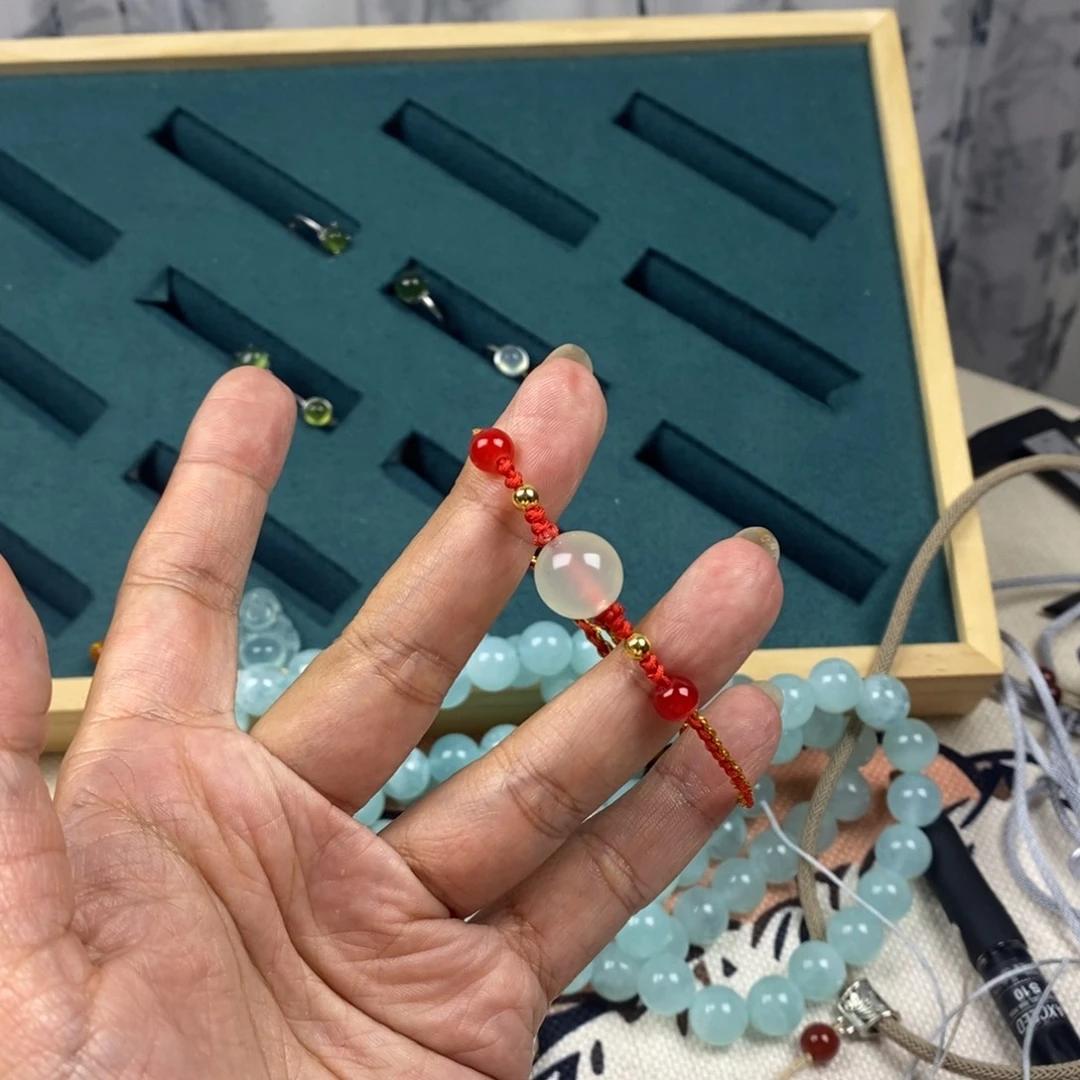 岫玉颈饰未镶嵌岫玉