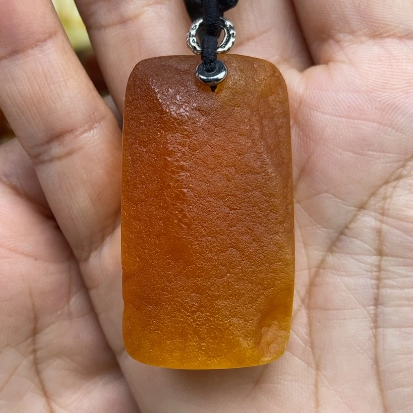 【闪购商品】琥珀颈饰未镶嵌