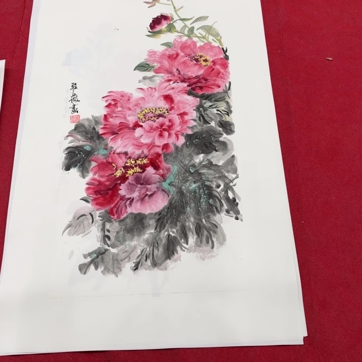 国画花鸟等图案和造型各有