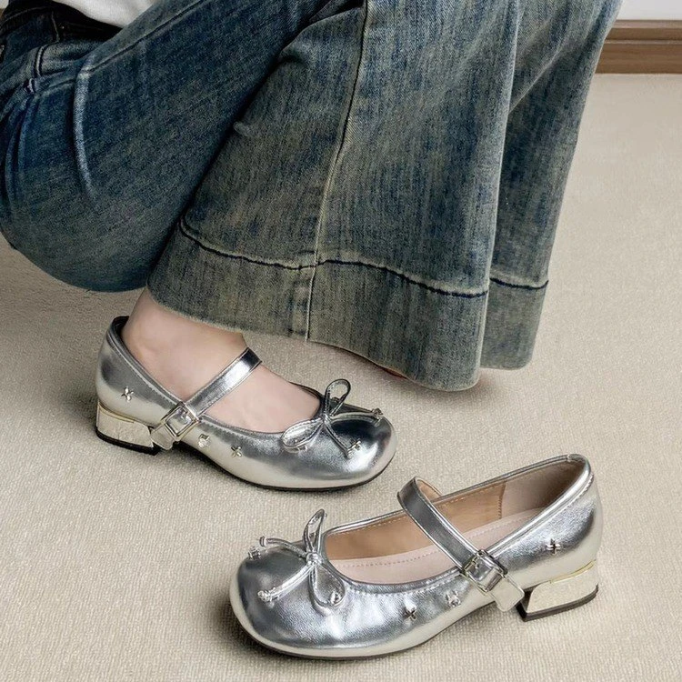 爆款软底方头芭蕾风玛丽珍鞋子夏季法式温柔银色小单鞋女粗跟配裙