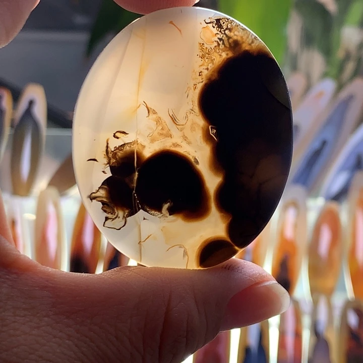 未镶嵌玛瑙/玉髓珠宝半成品70