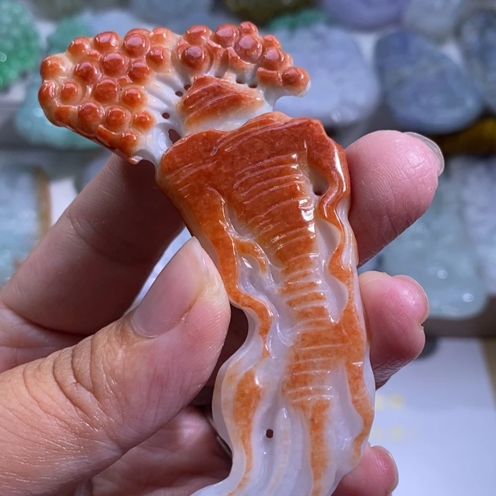 【闪购商品】颈饰未镶嵌翡翠人参