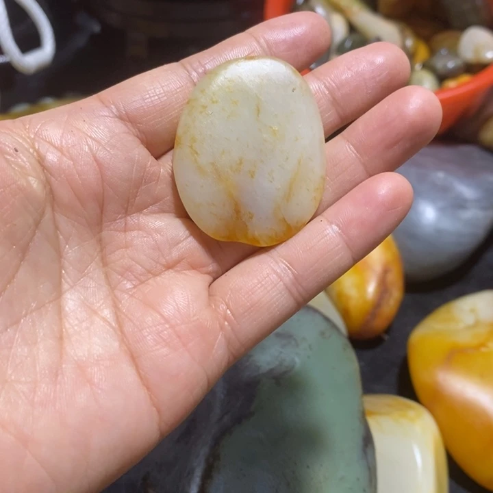 和田玉（糖玉）未镶嵌挂件