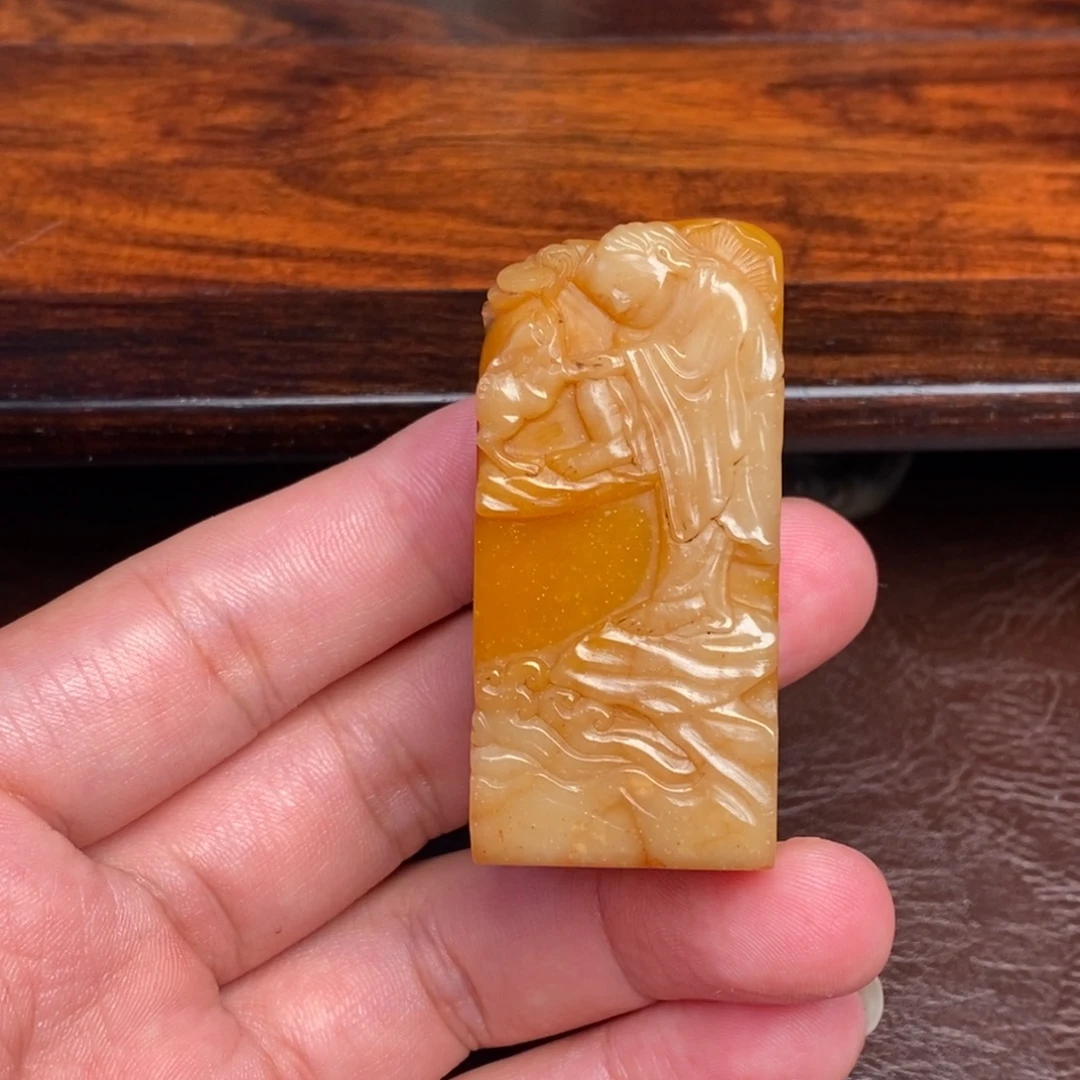 管***家寿山石收藏作品石