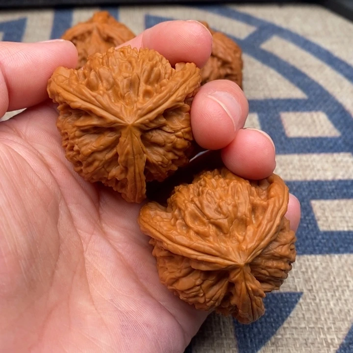 吊坠文玩核桃该****销三棱