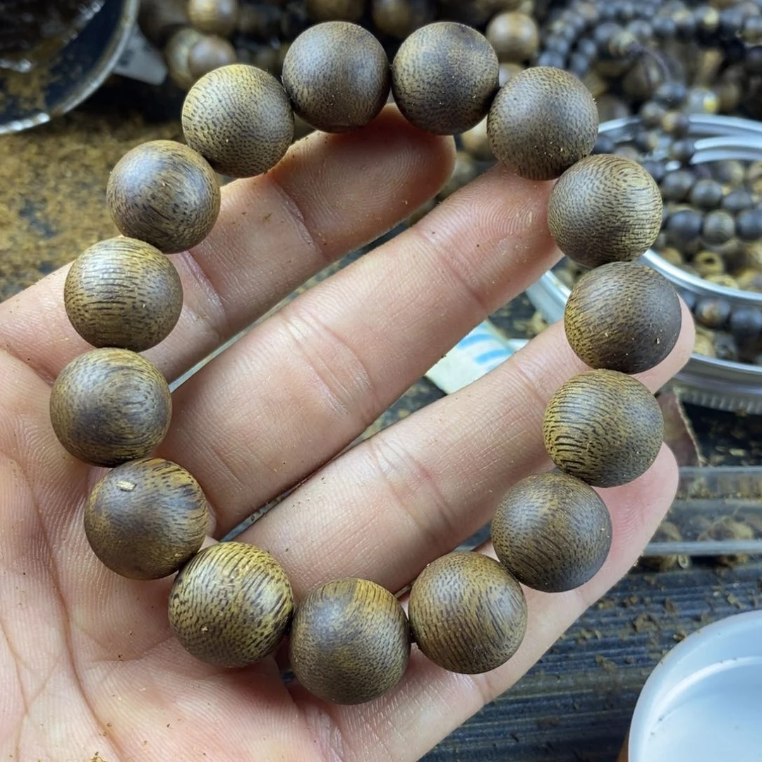 沉香碎屑沉香松*天花板绿奇楠14mm20克➕