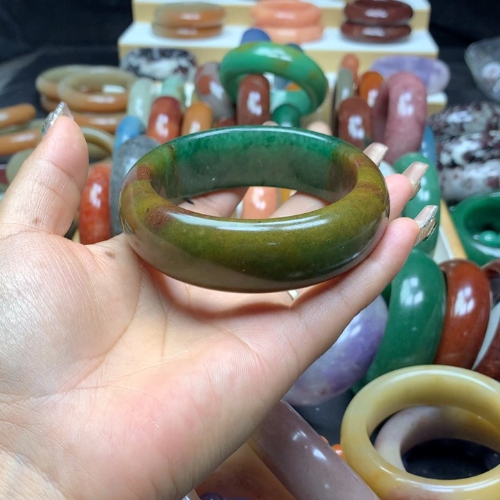 未镶嵌手镯石英质玉爱**零