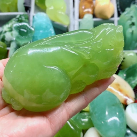 蛇纹石玉未镶嵌手把件