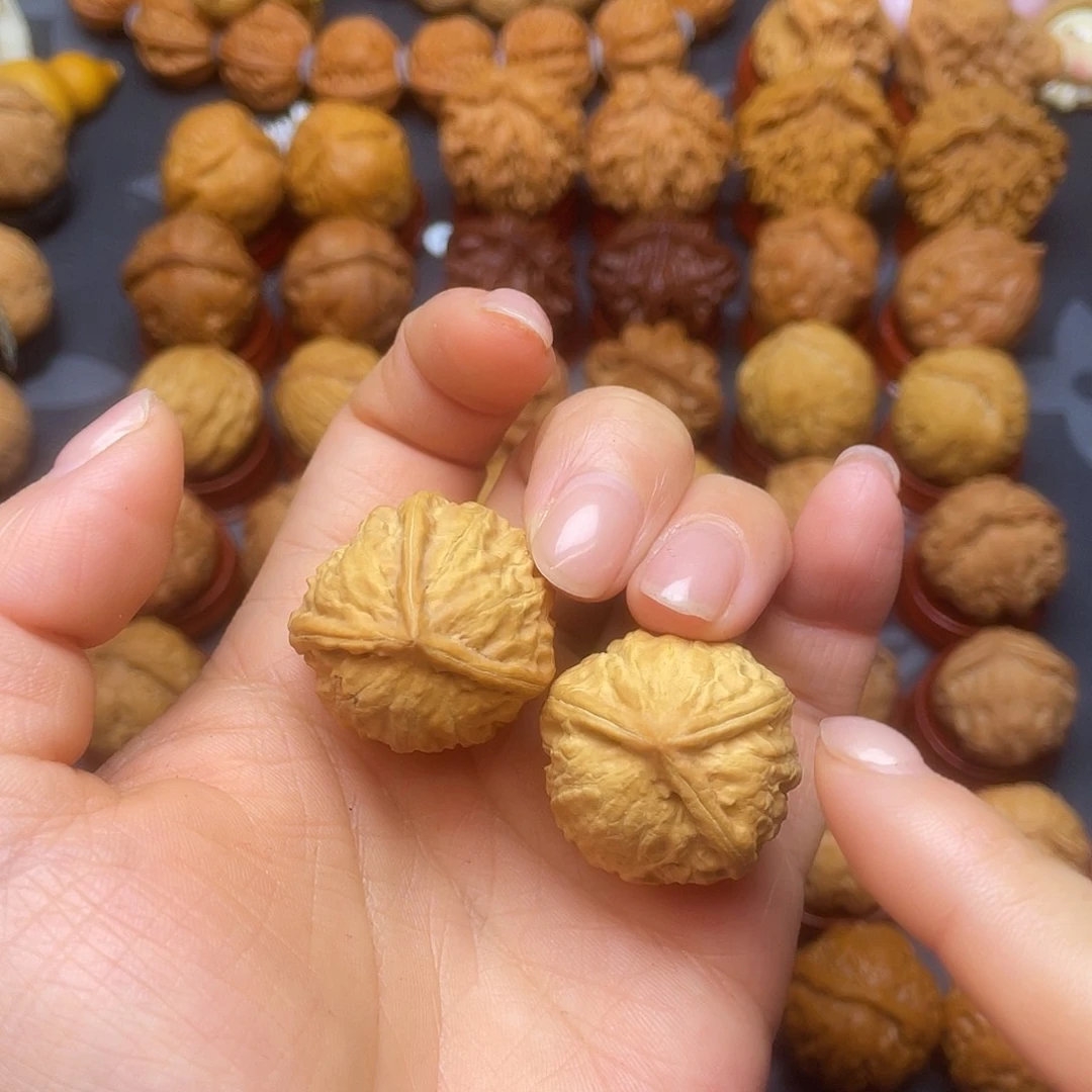 佛***把件文玩核桃三棱