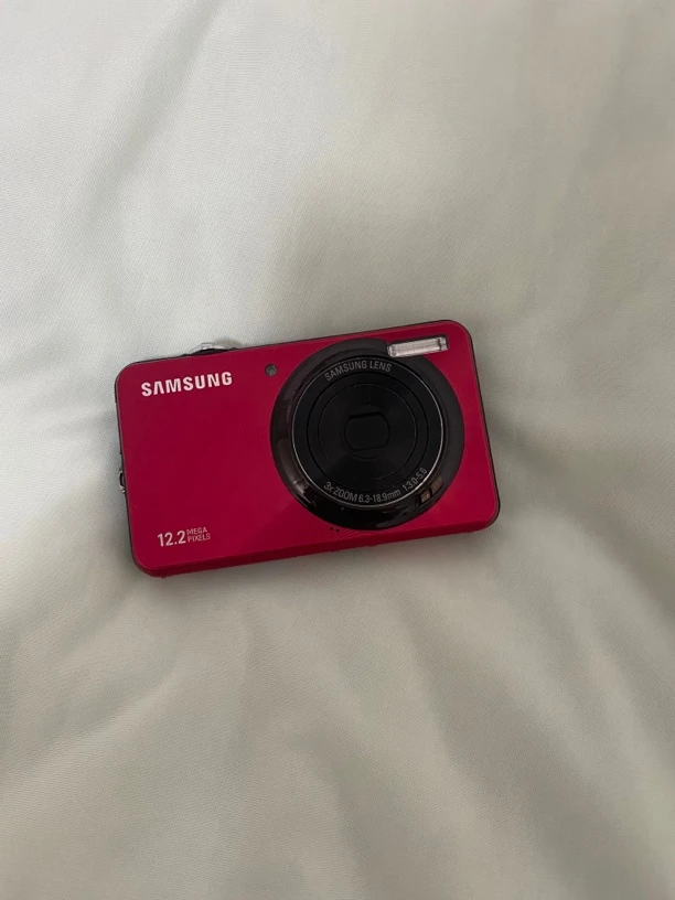 9新 Samsung/三星 st45红色1200w像素ccd数码相机