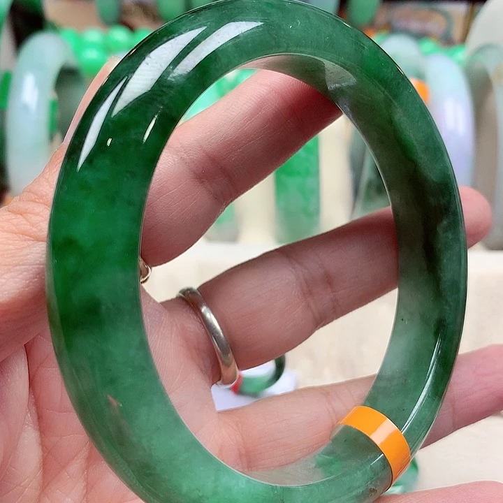 未镶嵌手镯翡翠翡翠