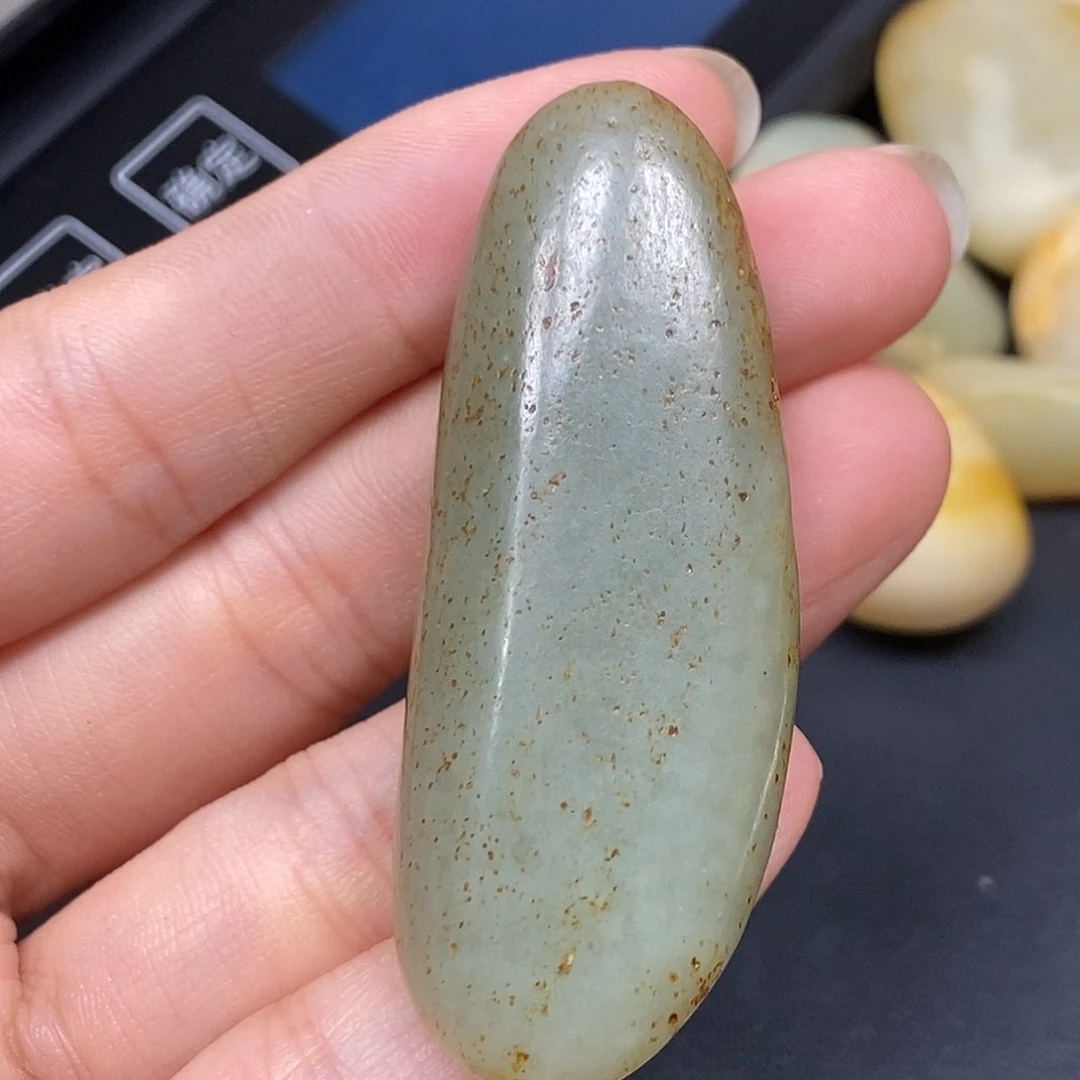 和田玉（糖玉）未镶嵌挂件