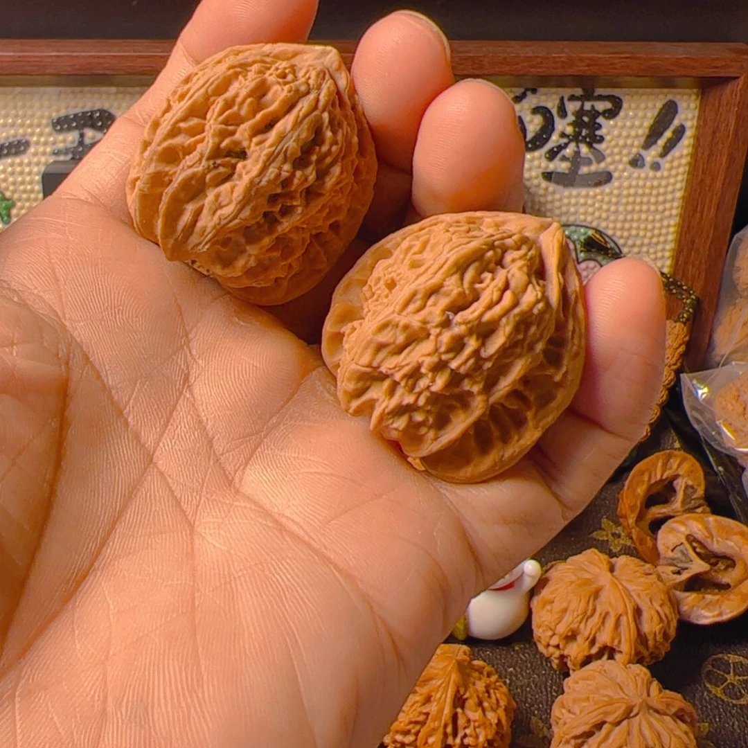 把件文玩核桃白狮子两对36