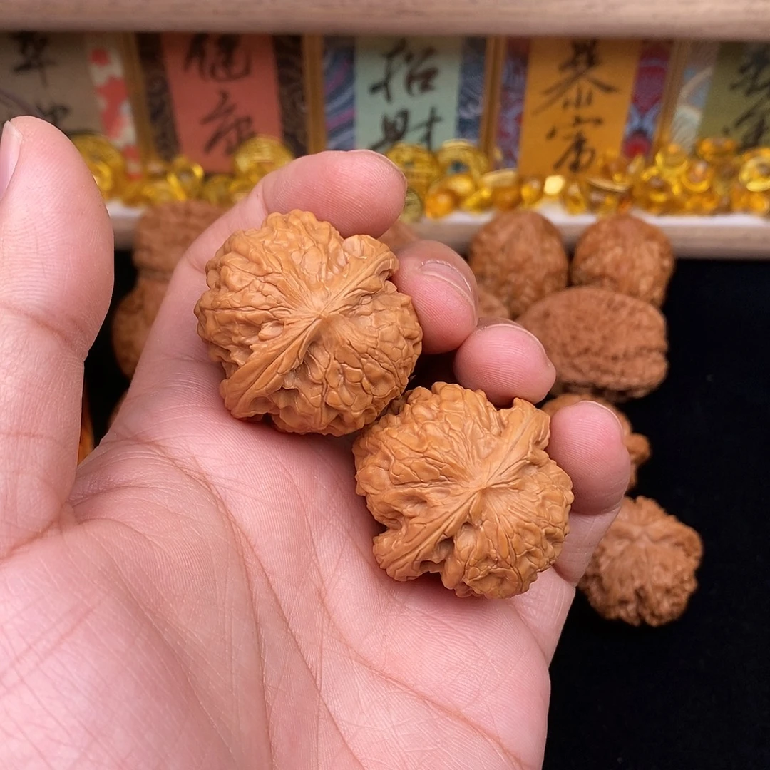 凯***凯把件文玩核桃核鼎01