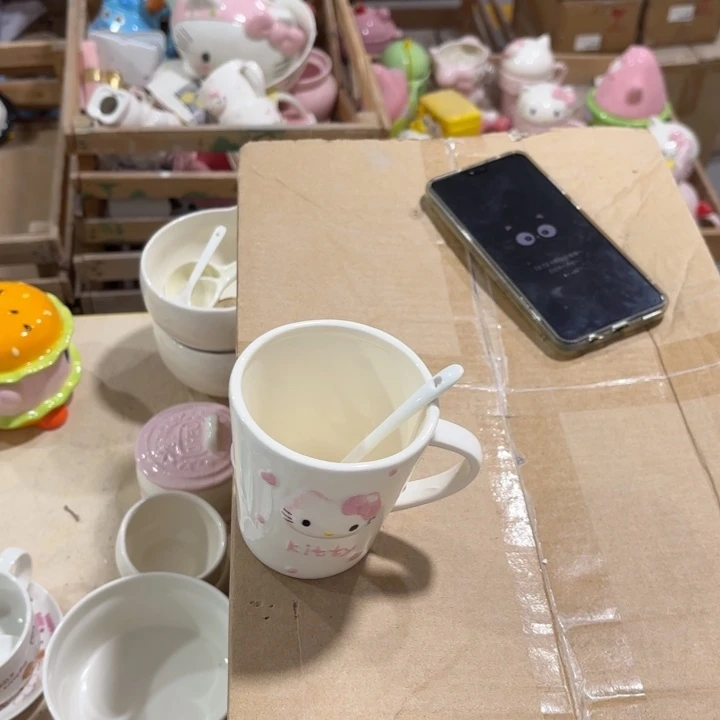 紫砂在干嘛呀亲爱呢