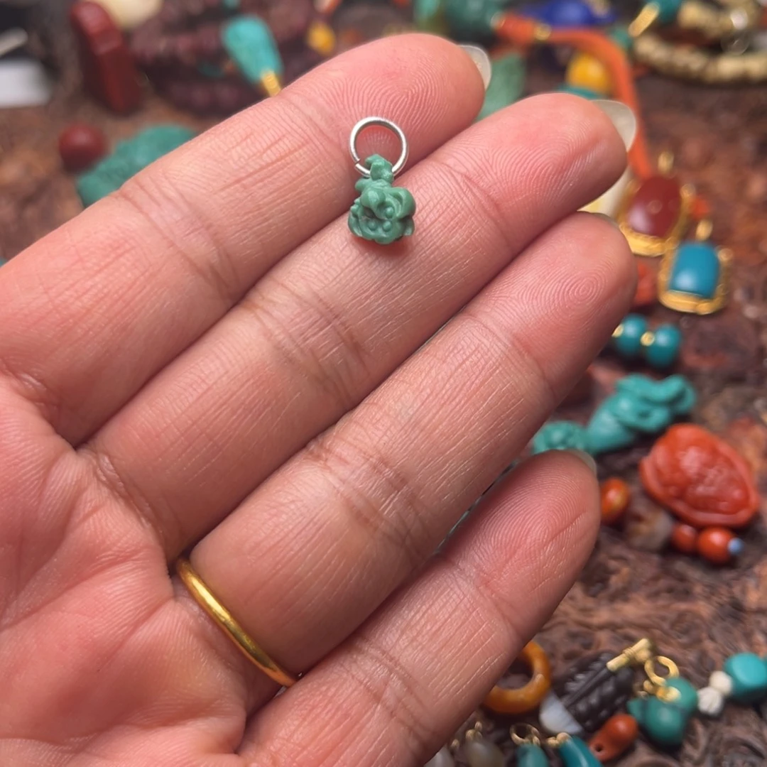 绿松石侧挂未镶嵌