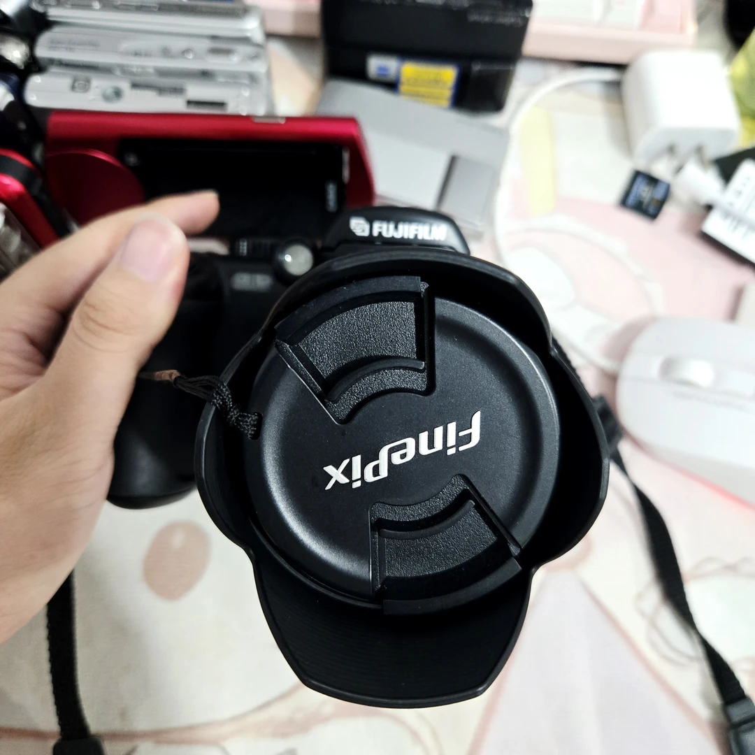 9新 Fujifilm/富士 S9500长焦10.7x带28—300mm镜头自备5号电池