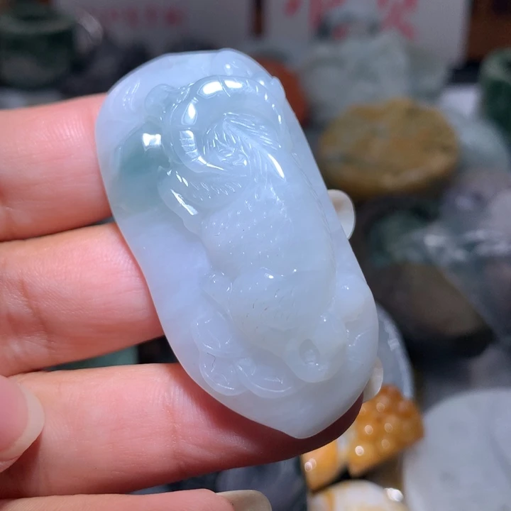 翡翠未镶嵌颈饰保真天然A货翡翠