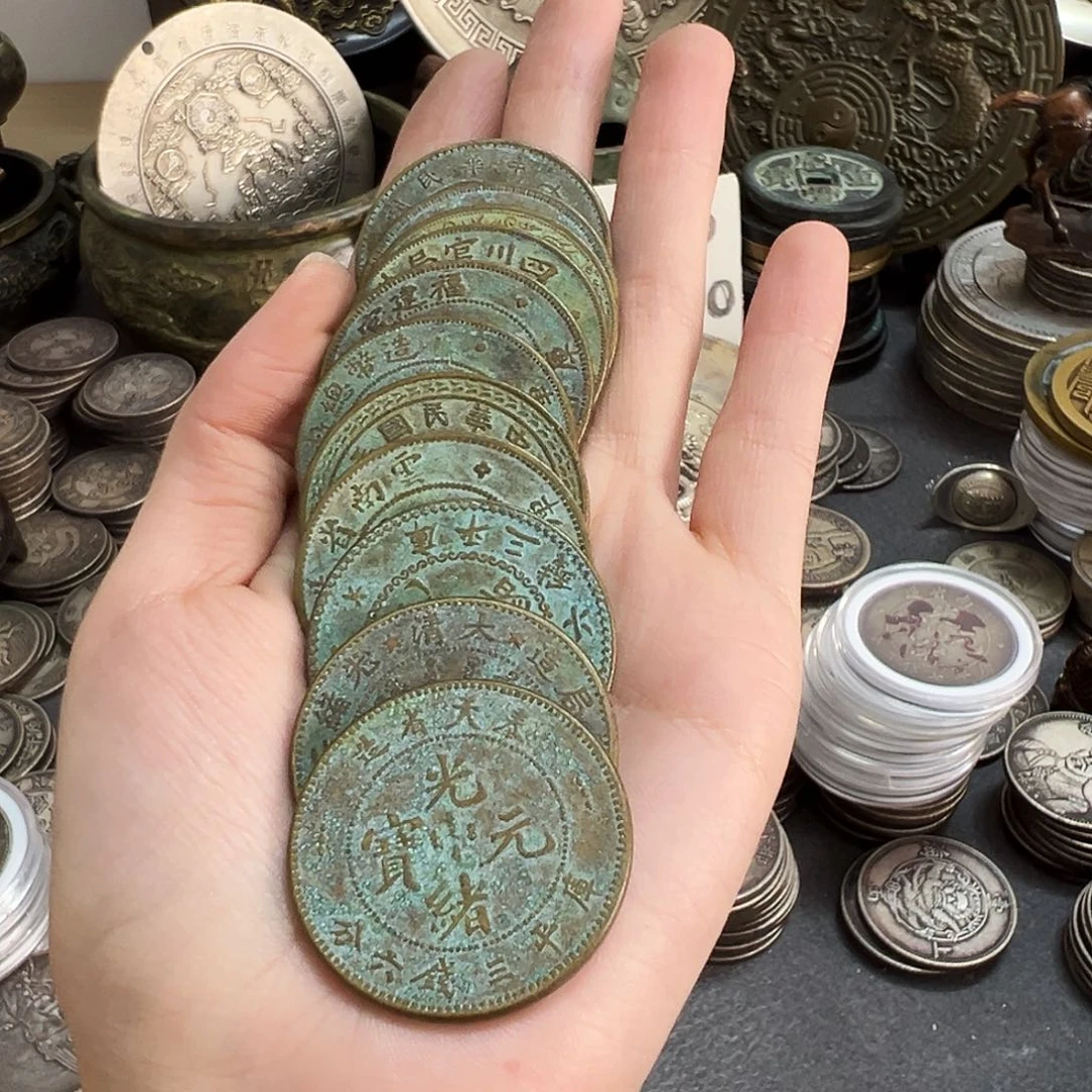 金属复古风格摆件