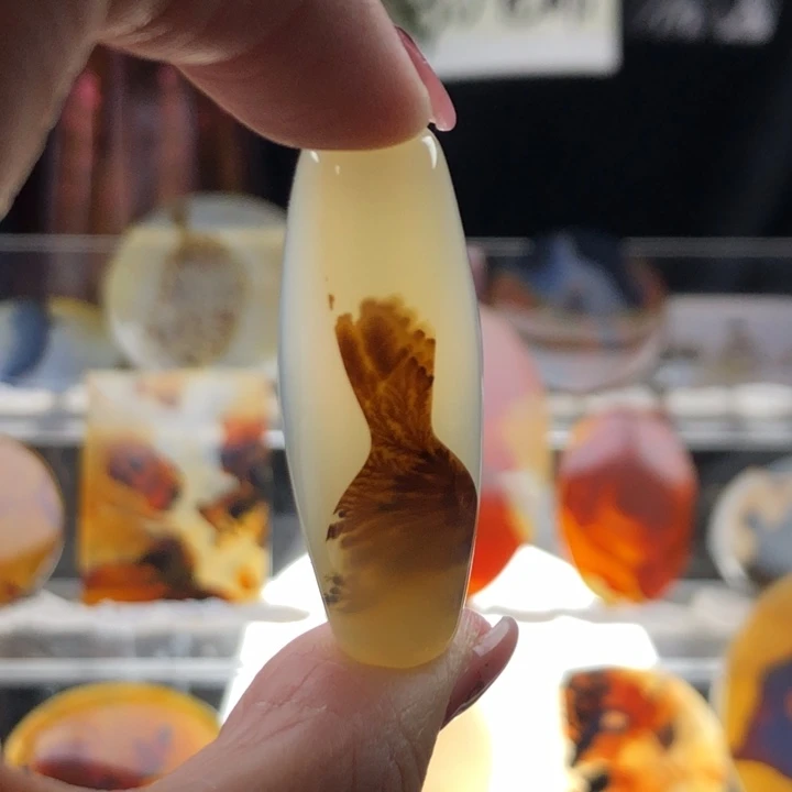 玛瑙/玉髓颈饰未镶嵌95