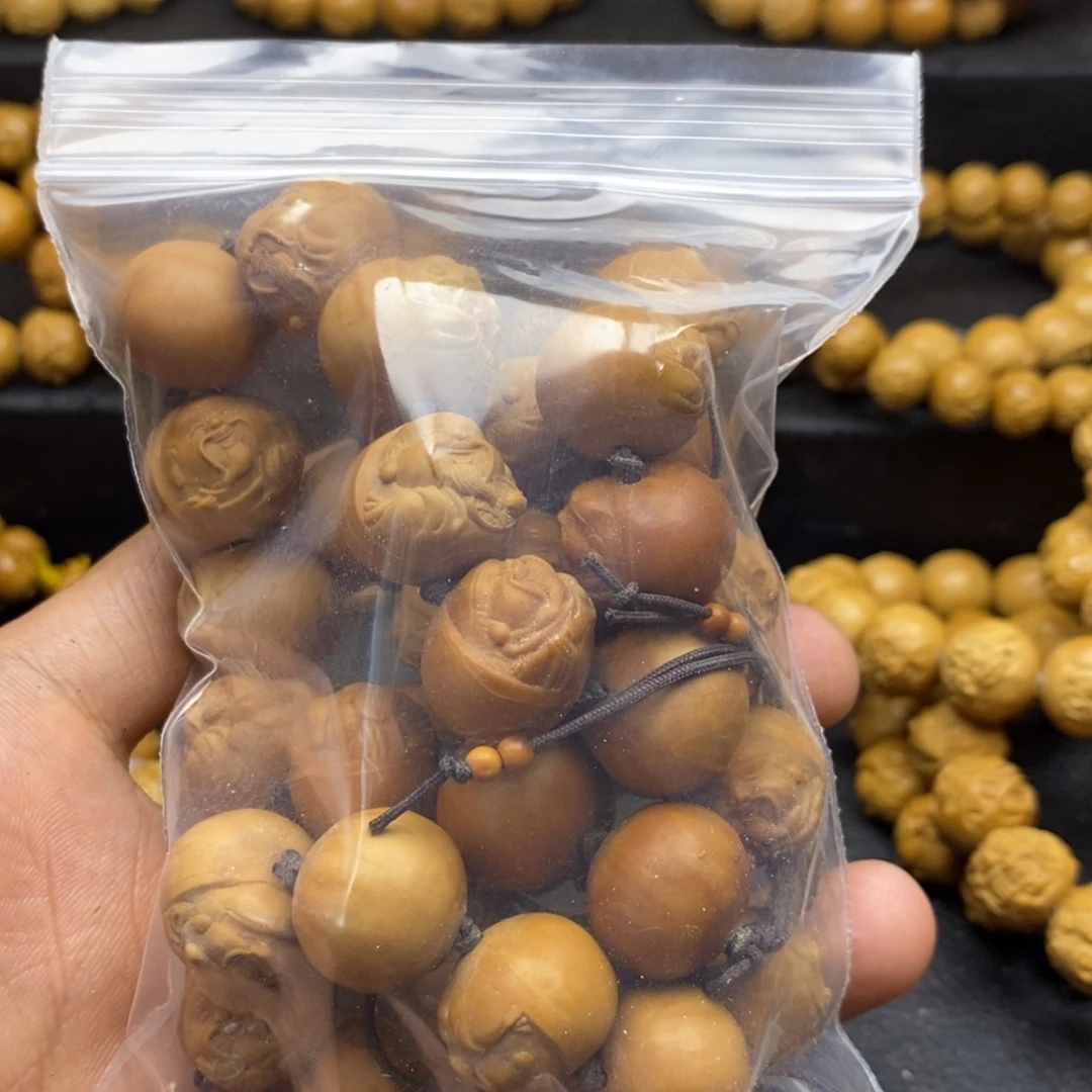 手串猴头核桃直播间