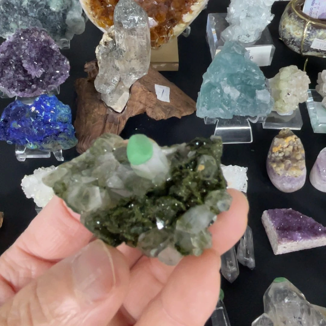 绿帘水晶未镶嵌水晶
