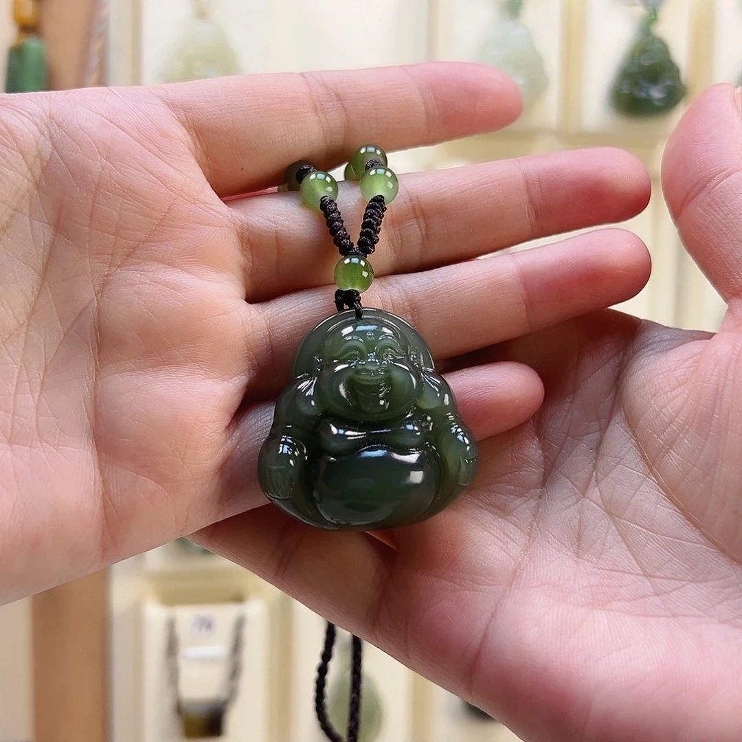 甜***腻颈饰未镶嵌和田玉