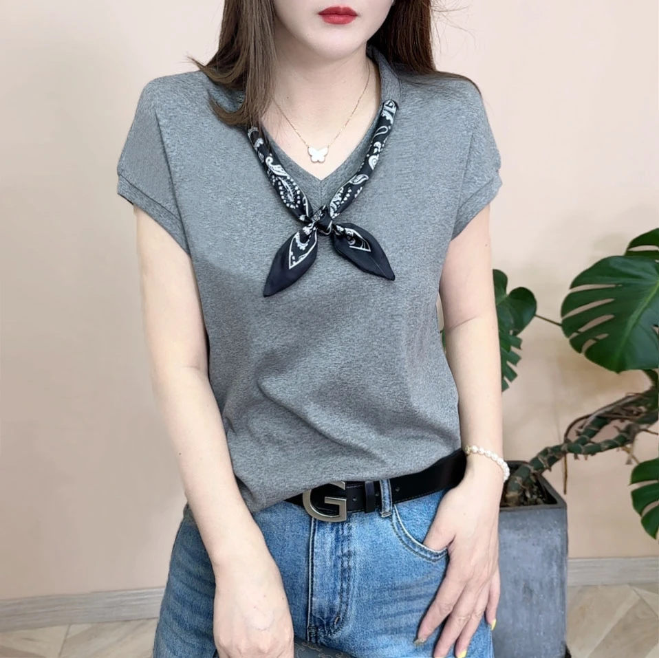 2025夏季新品时尚百搭修身显瘦法式洋气V领设计感女士上衣8043