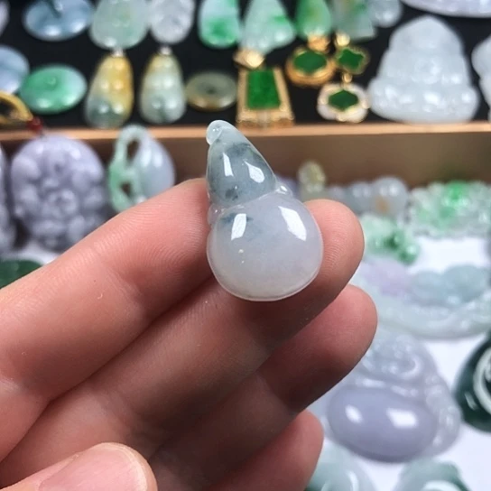 颈饰未镶嵌翡翠葫芦