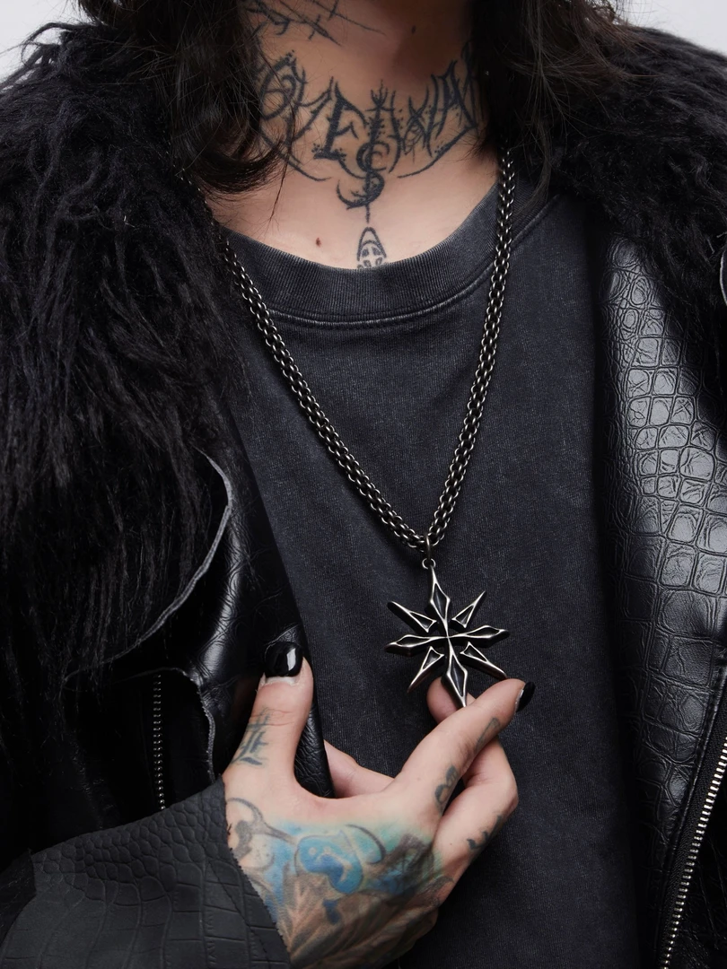 钛钢项链 LOVEISWAR【城堡落叶】朋克哥特小众重工十字架项链亚文化