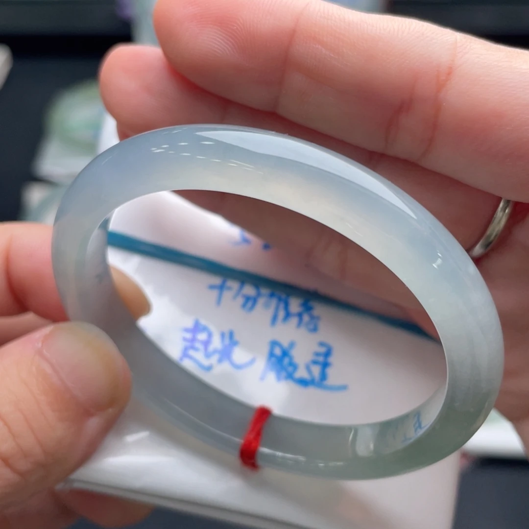 翡翠未镶嵌手镯翡翠手镯