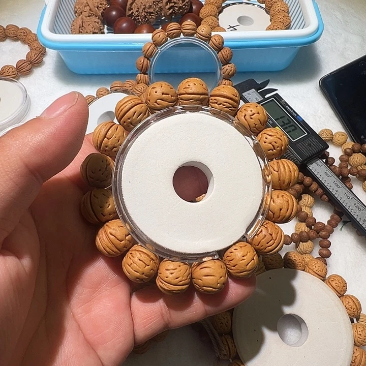 风***向山西野生桃核手串