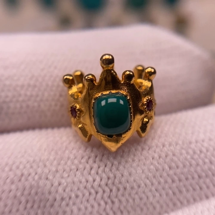 18K金镶嵌绿松石珠宝奇石皇冠卡环9-10mmAAA56