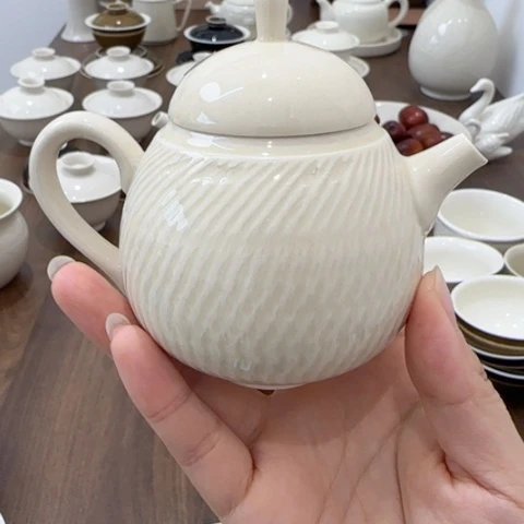 微瑕仿古色龙蛋壶不带礼盒