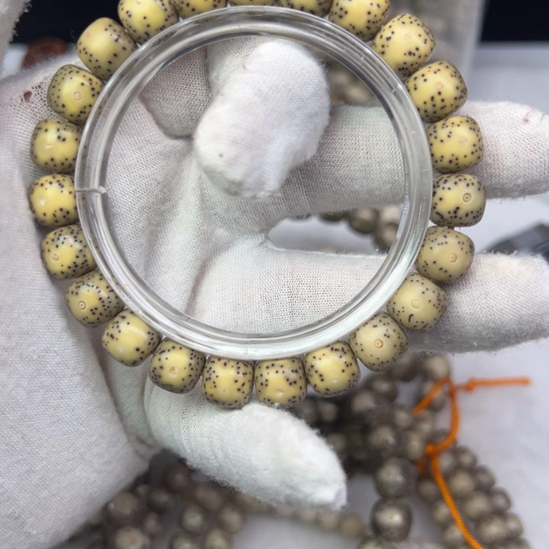 吊坠星月菩提大眼睛