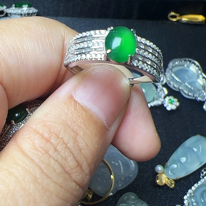 在***敏翡翠银S925镶嵌戒指